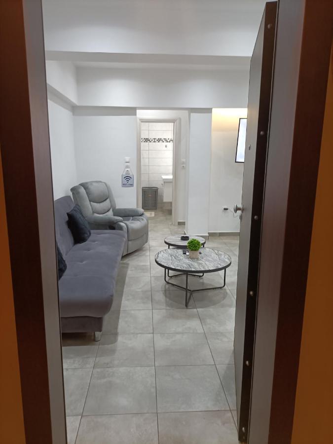 דירות אתונה Travelers Tranquil & Chillout Apt מראה חיצוני תמונה