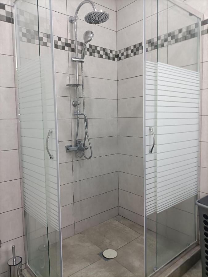 דירות אתונה Travelers Tranquil & Chillout Apt מראה חיצוני תמונה
